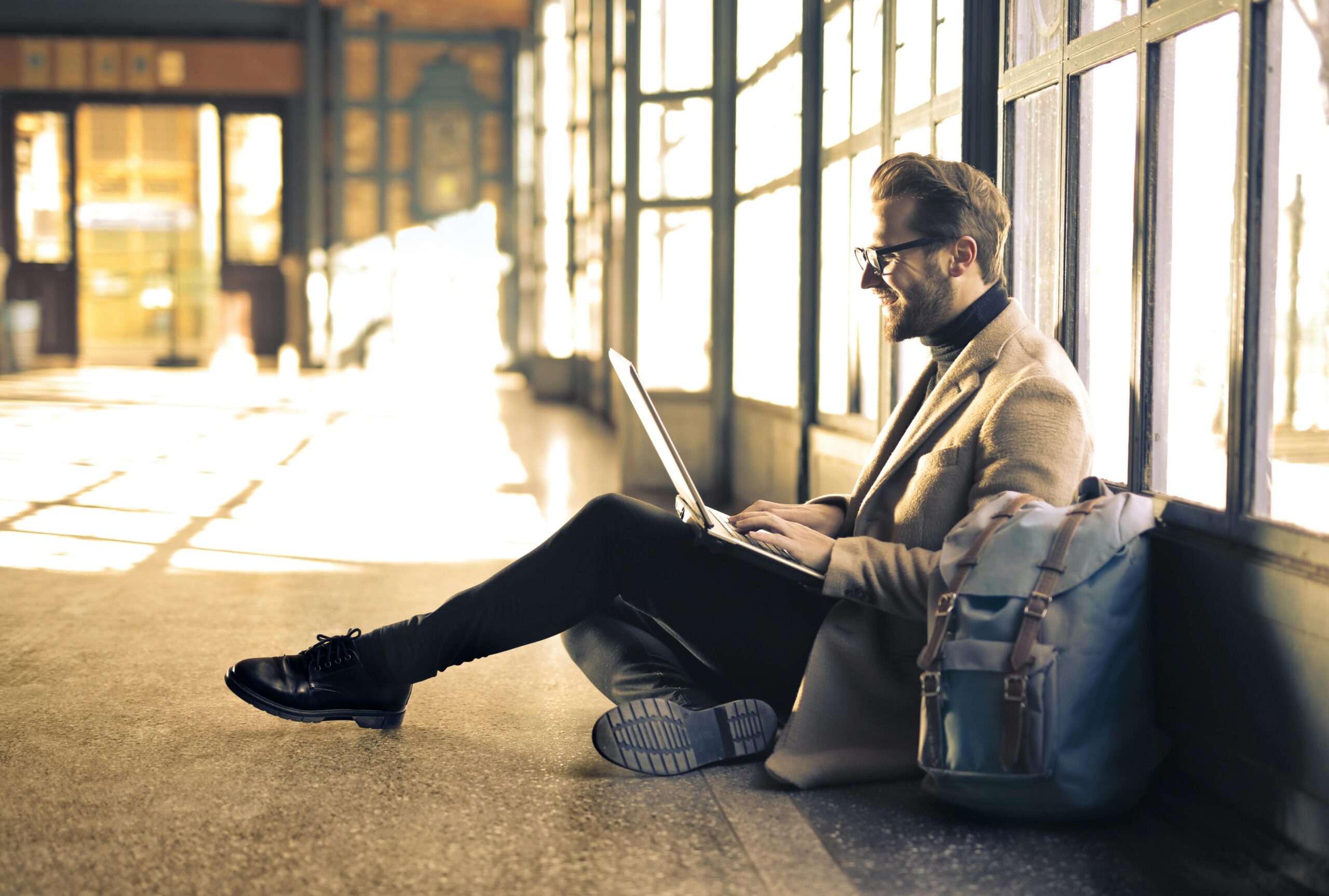Online-Marketing, Angst überwinden, digitales Marketing, Marketing-Strategien, Selbstbewusstsein, Unternehmertum, Marketing-Erfolg, Wachstum, Resilienz, Verkaufen lernen, Kritik bewältigen, persönliche Entwicklung, Online-Business, Selbstmotivation, digitale Sichtbarkeit